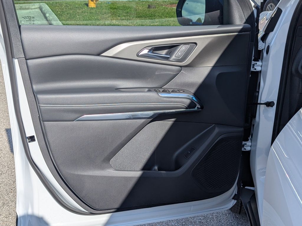 new 2026 Chevrolet Traverse car, priced at $41,845