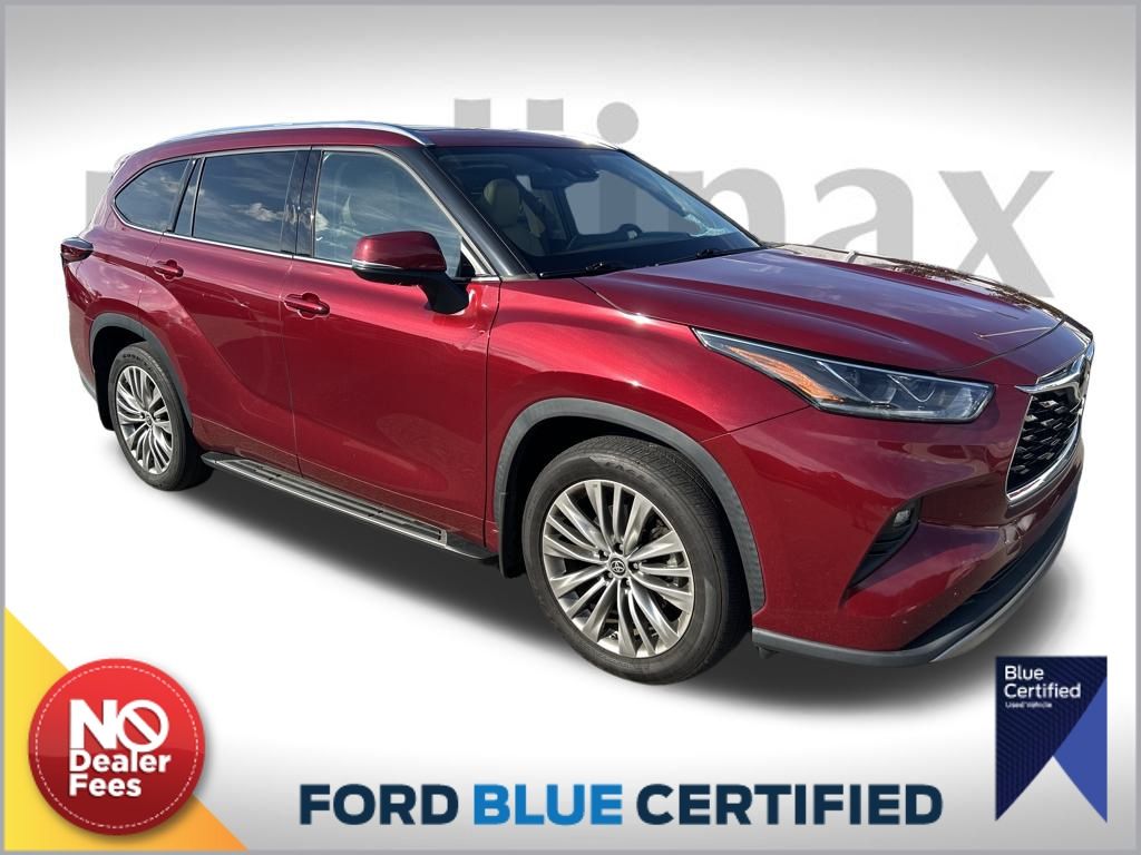 used 2021 Toyota Highlander car, priced at $35,300