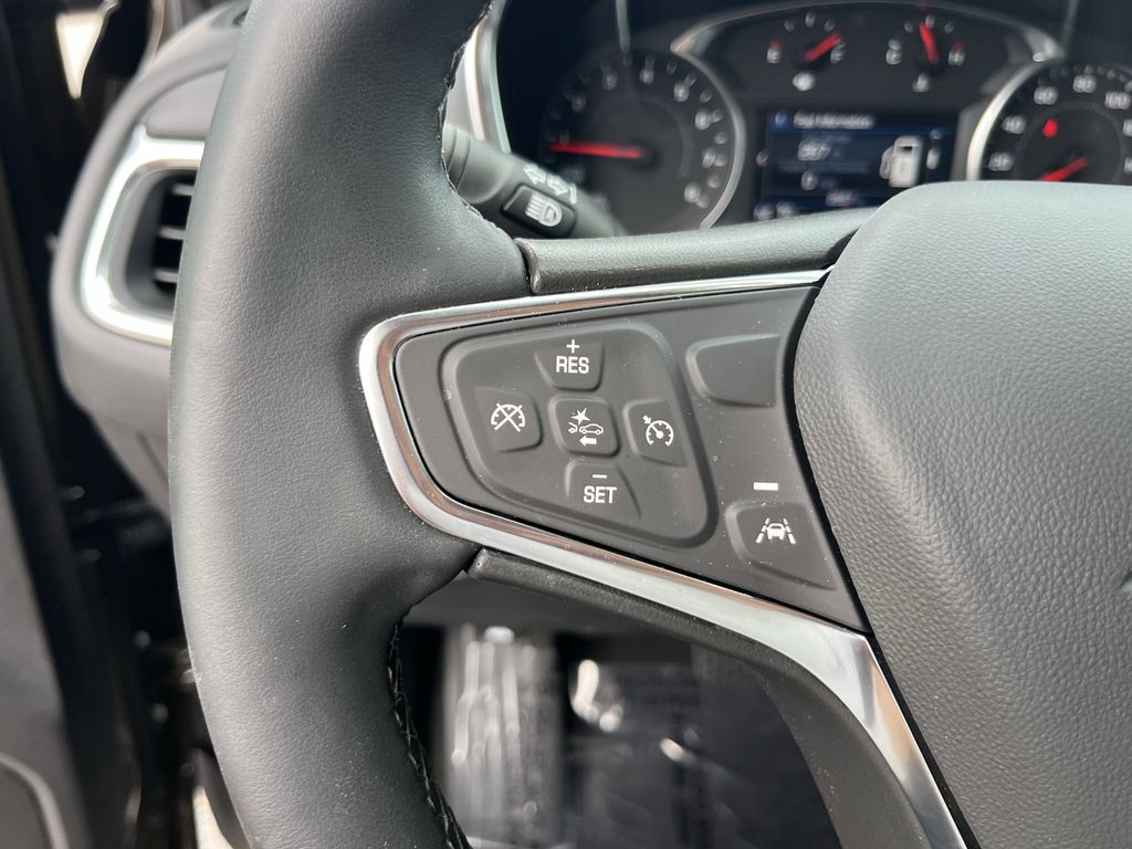 used 2024 Chevrolet Equinox car, priced at $25,991