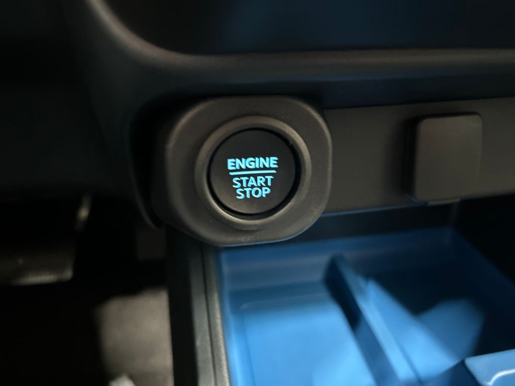 new 2025 Ford Maverick car, priced at $33,639