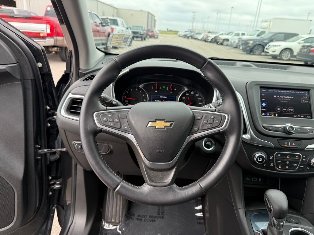 used 2022 Chevrolet Equinox car, priced at $21,500