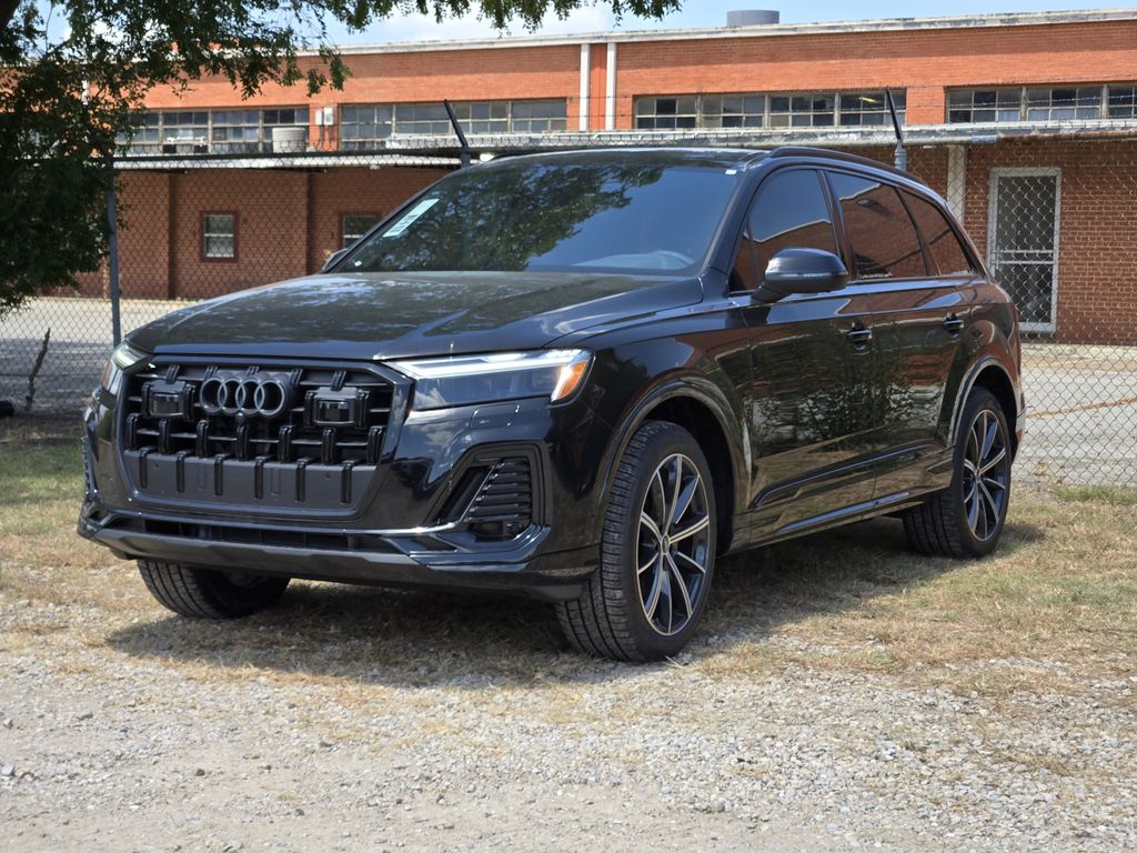 new 2025 Audi Q7 car, priced at $72,850