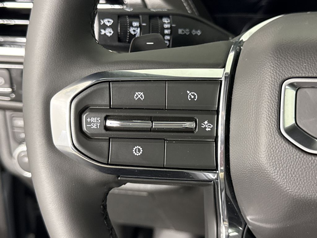new 2025 GMC Yukon XL car, priced at $88,454
