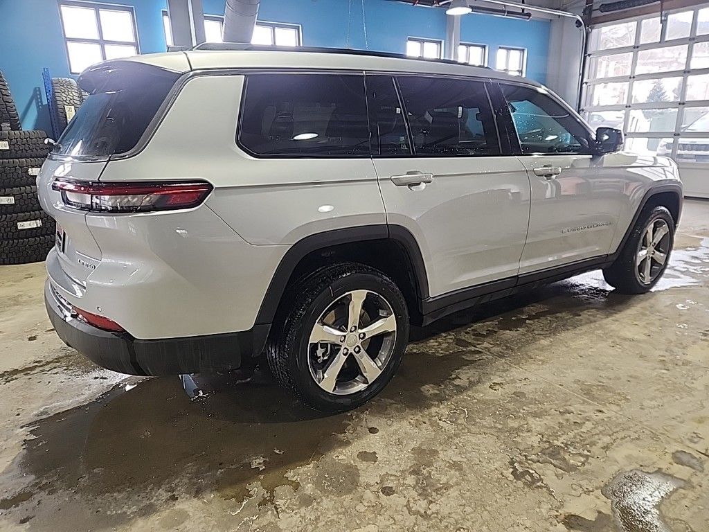 new 2024 Jeep Grand Cherokee L car, priced at $44,920