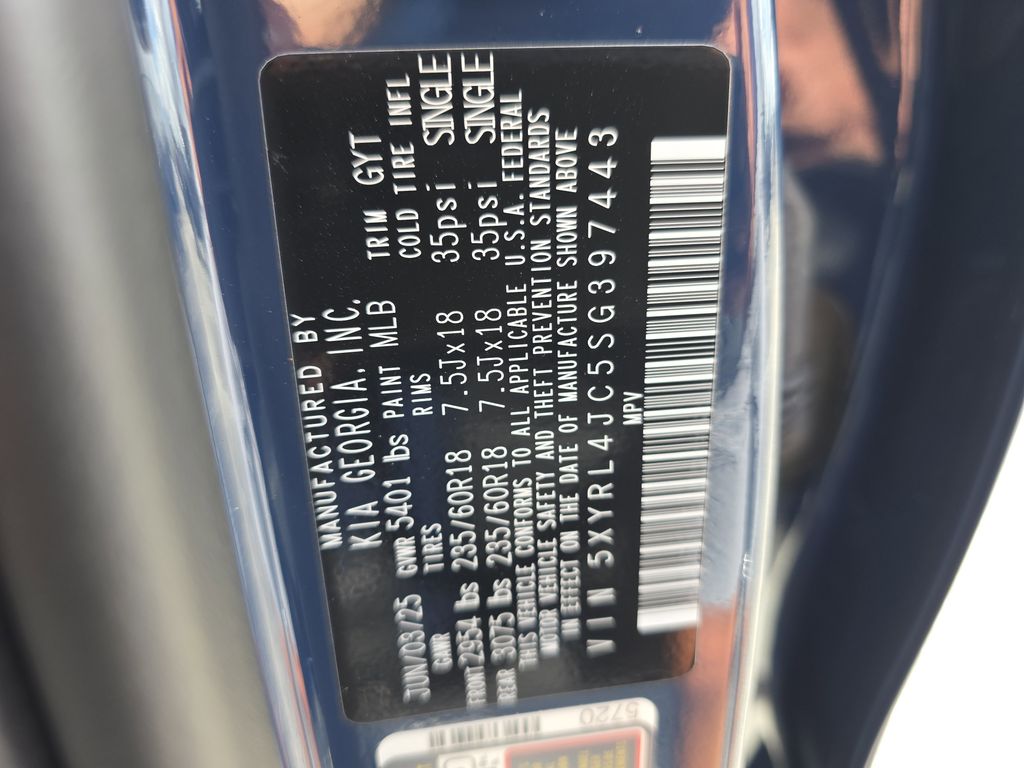 new 2025 Kia Sorento car, priced at $31,148