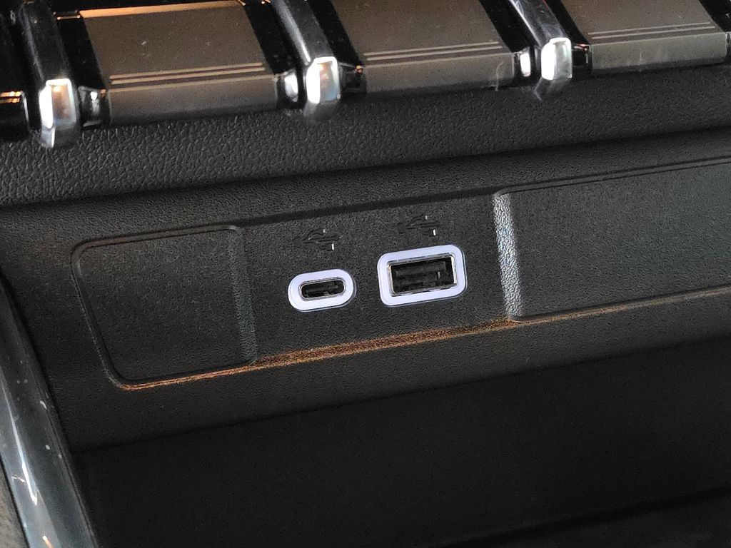 new 2025 GMC Canyon car, priced at $37,652