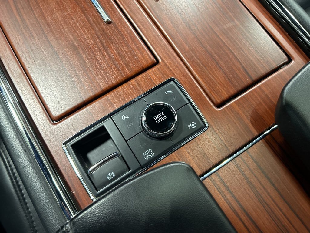 used 2021 Lincoln Navigator car, priced at $39,772