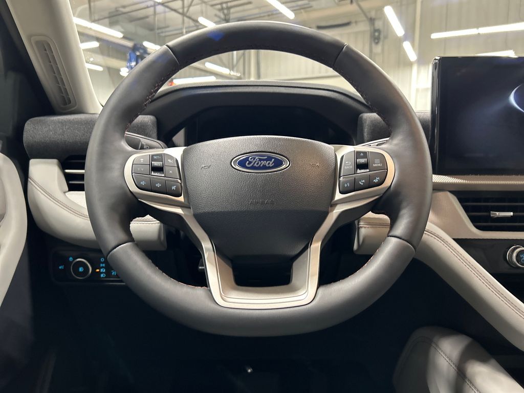 new 2025 Ford Explorer car, priced at $45,826