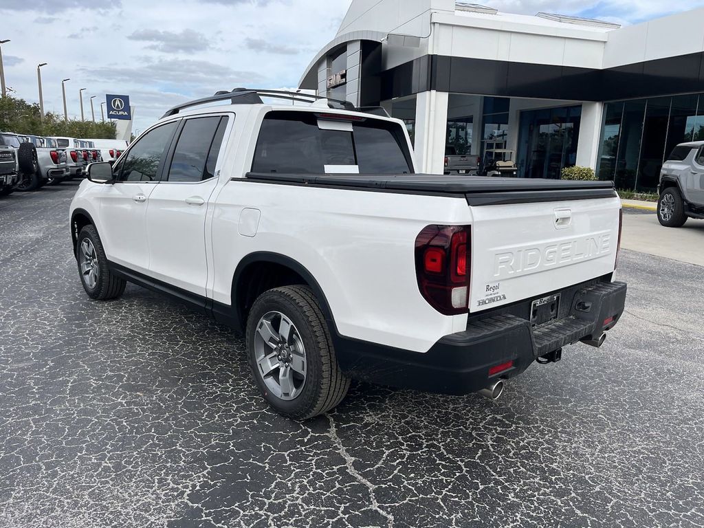 new 2025 Honda Ridgeline car, priced at $47,330