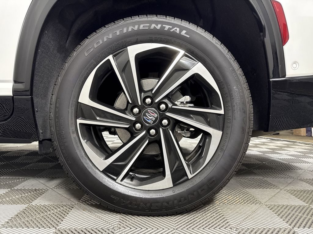 new 2025 Buick Enclave car, priced at $48,035