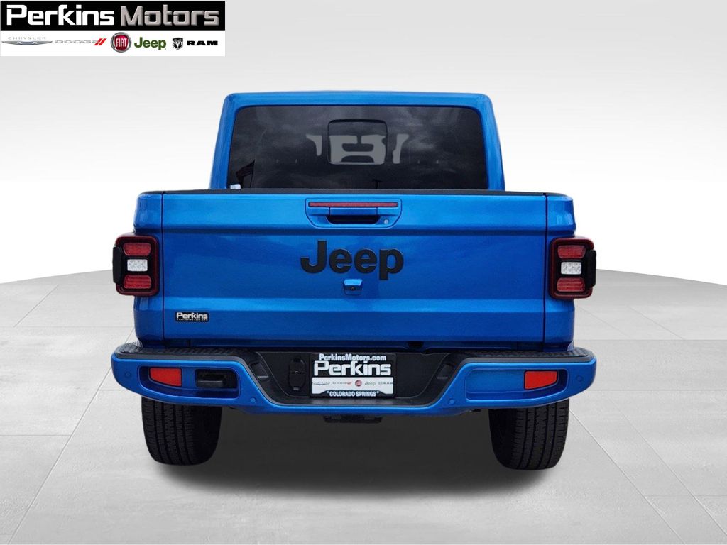 used 2023 Jeep Gladiator car, priced at $38,062