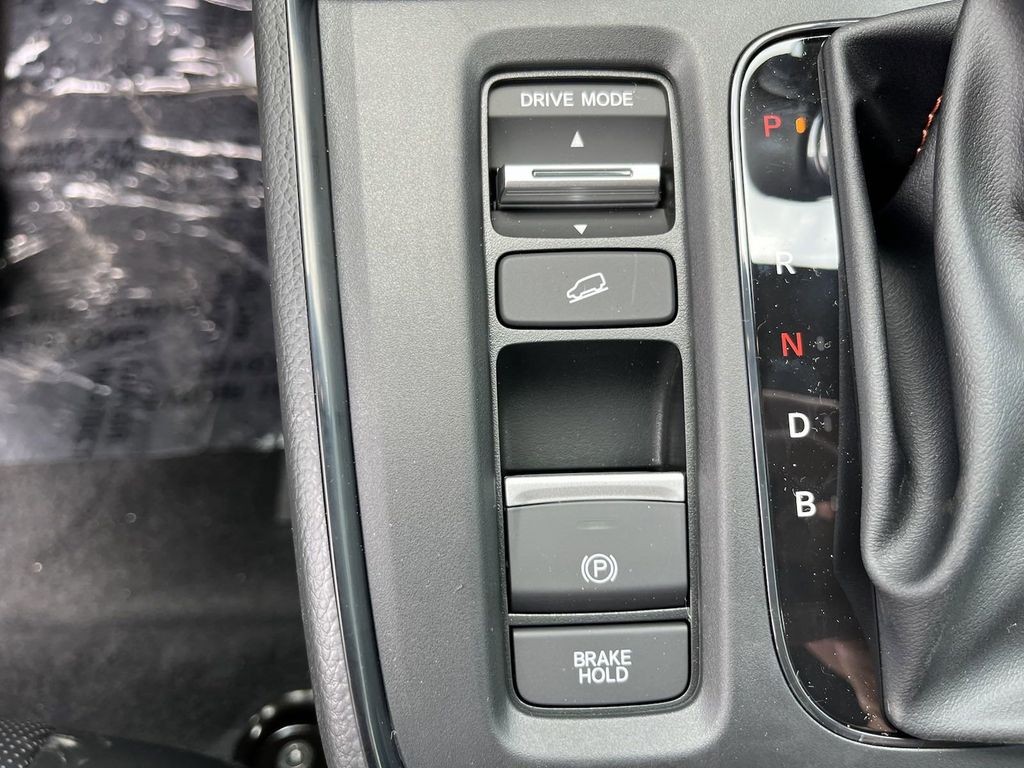 new 2025 Honda CR-V Hybrid car, priced at $40,795