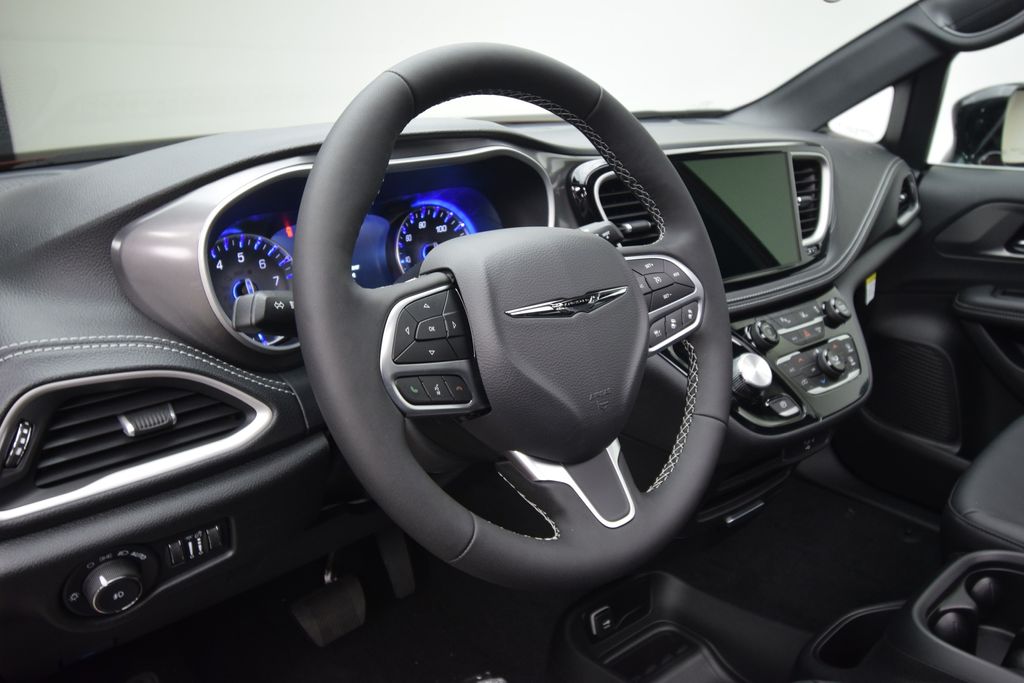 new 2026 Chrysler Pacifica car, priced at $45,425