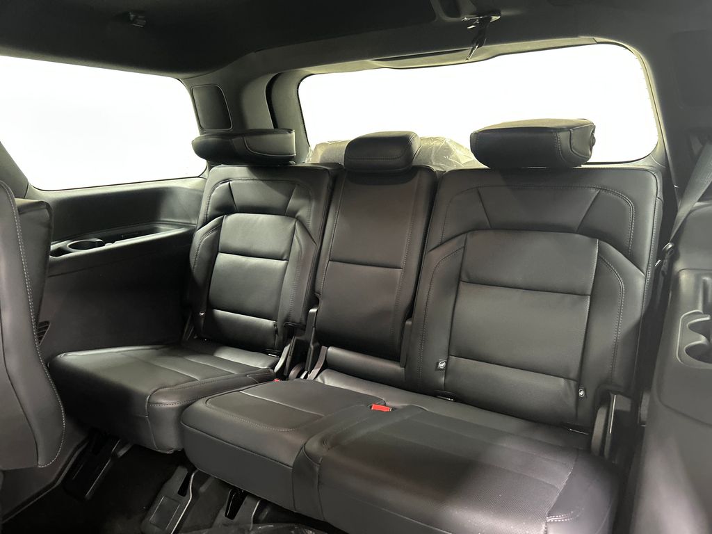 new 2025 Lincoln Navigator car, priced at $106,555