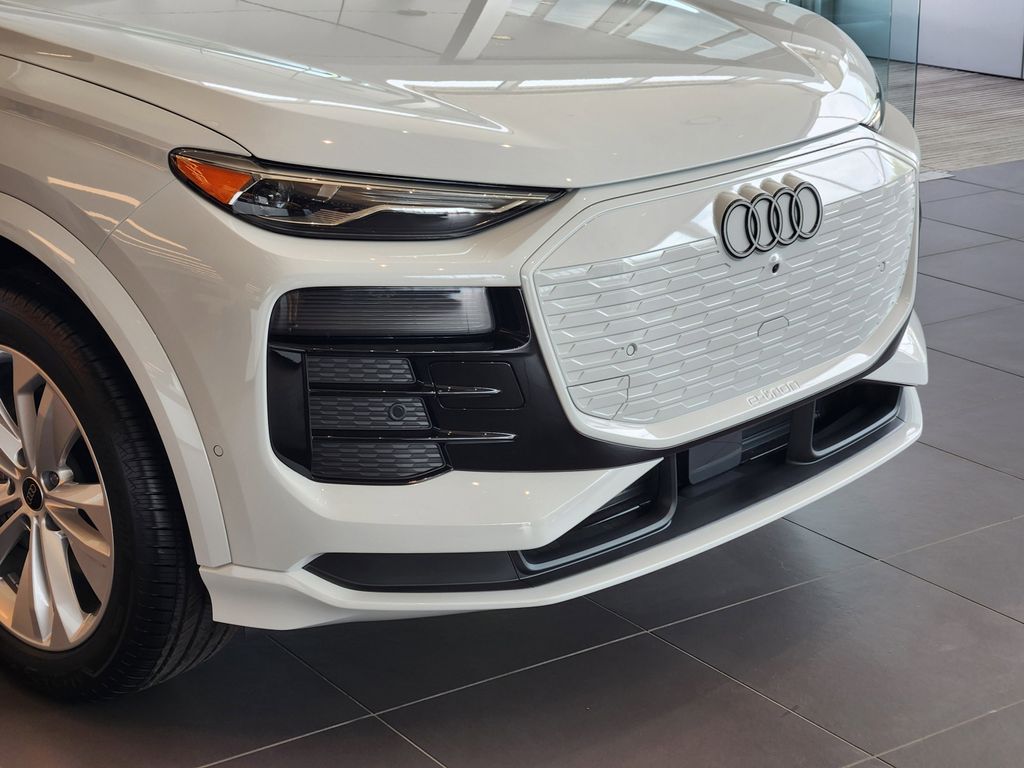 new 2025 Audi e-tron car, priced at $71,000
