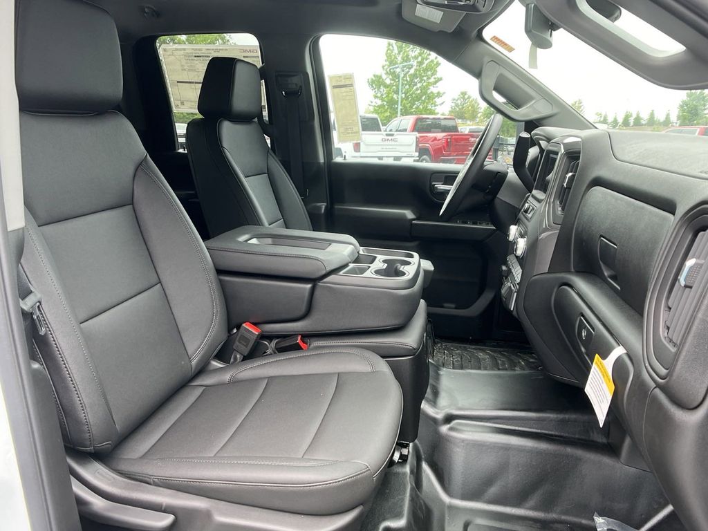 new 2024 GMC Sierra 2500HD car, priced at $44,678