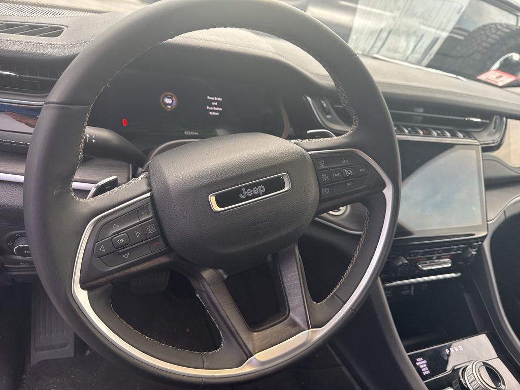 used 2023 Jeep Grand Cherokee car, priced at $27,691