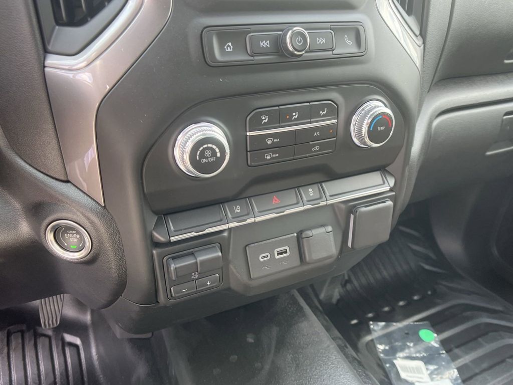 new 2024 GMC Sierra 2500HD car, priced at $47,778