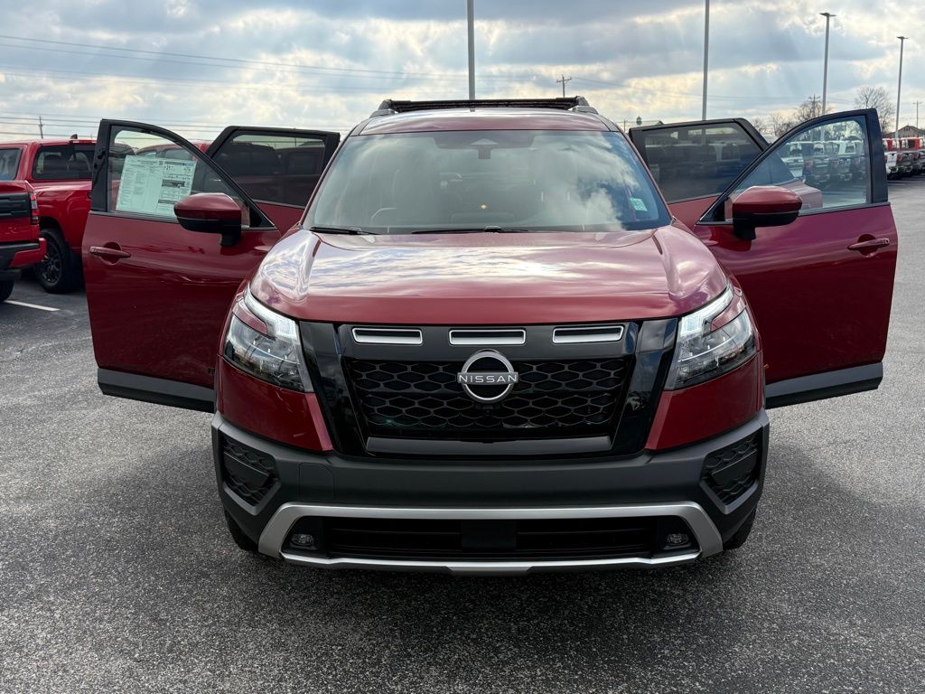 new 2025 Nissan Pathfinder car, priced at $43,167