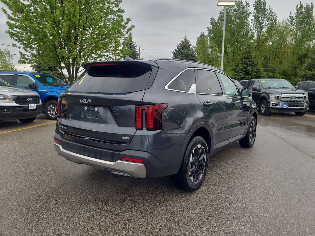used 2024 Kia Sorento car, priced at $32,462