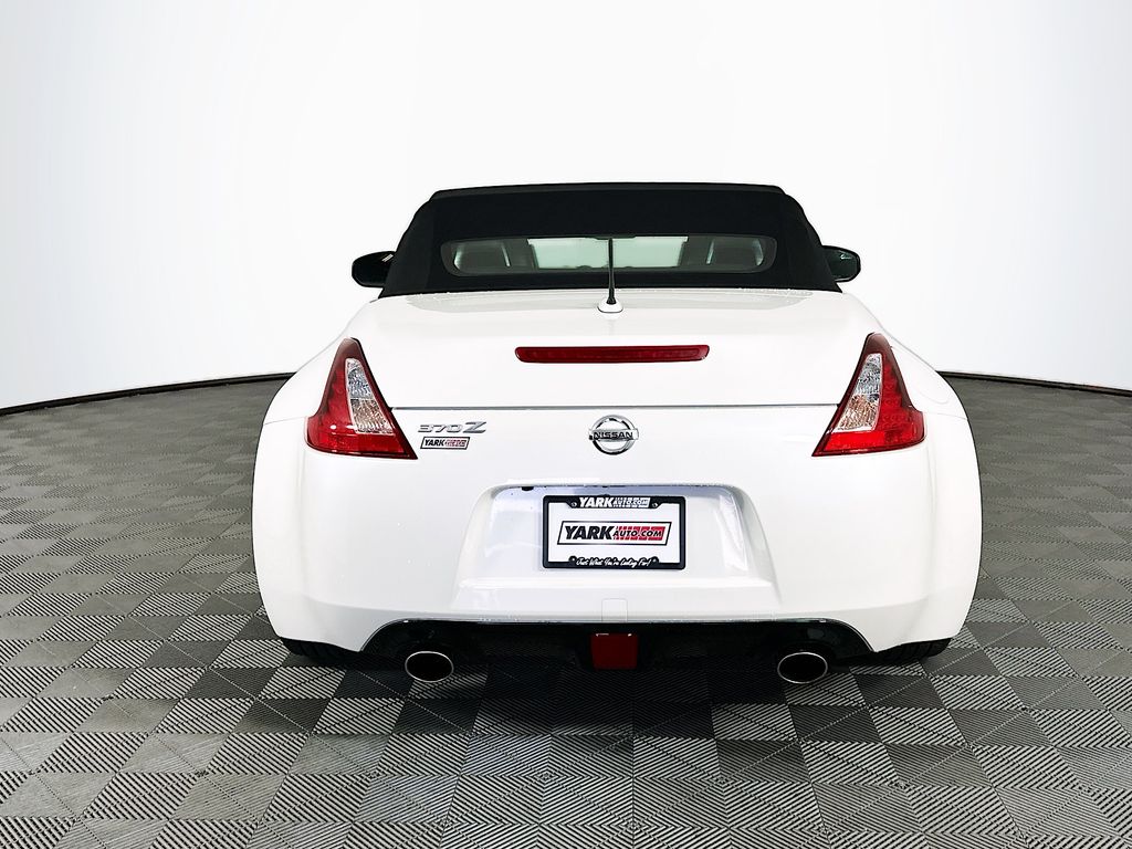 used 2019 Nissan 370Z car, priced at $27,999