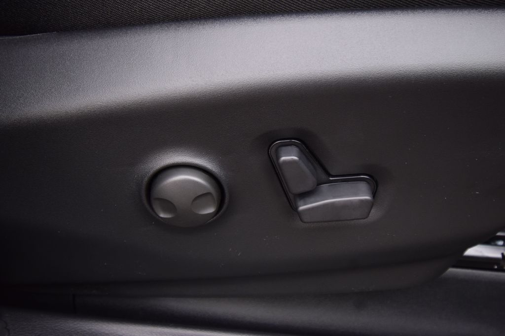 new 2026 Chrysler Pacifica car, priced at $48,056