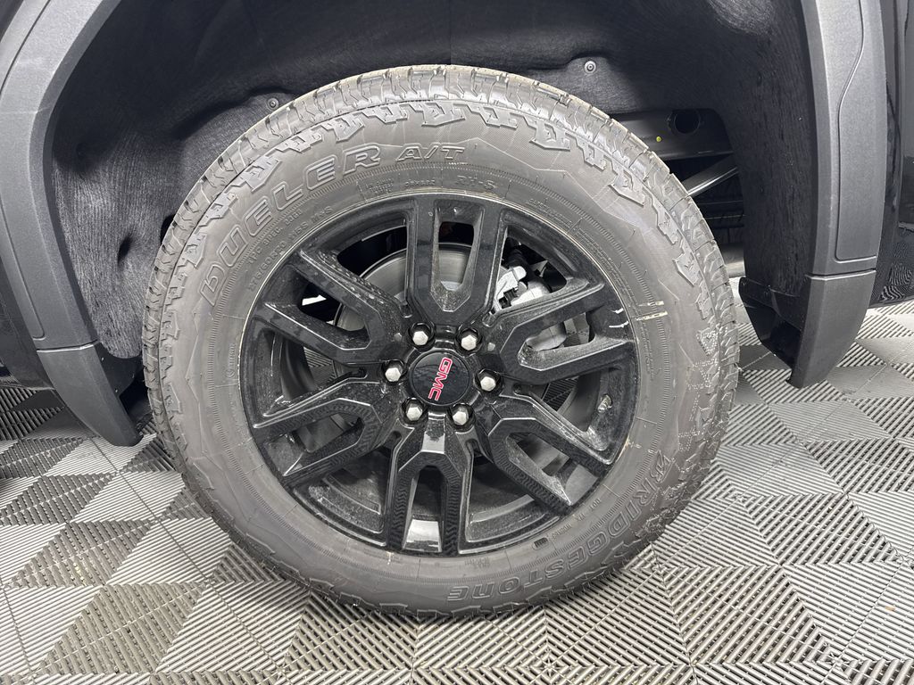 new 2025 GMC Sierra 1500 car, priced at $60,424