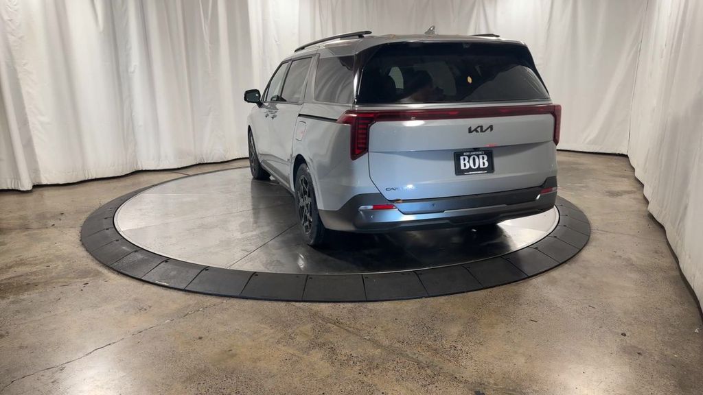 new 2025 Kia Carnival car, priced at $47,884