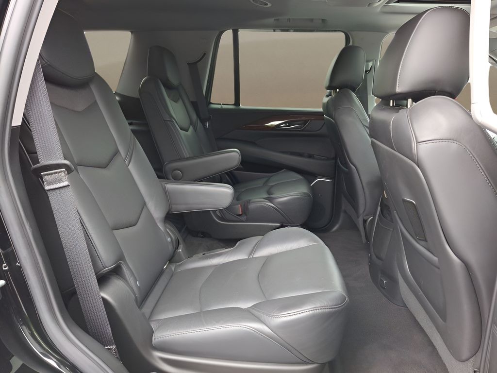 used 2020 Cadillac Escalade car, priced at $38,750