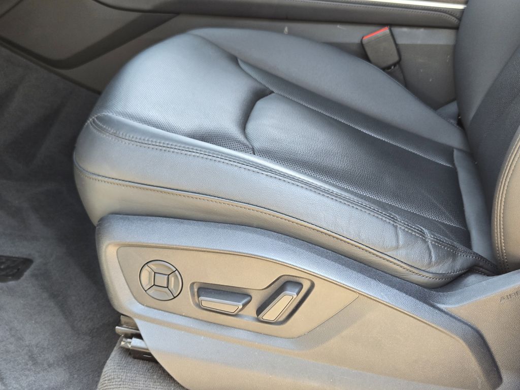 used 2023 Audi Q7 car, priced at $39,991