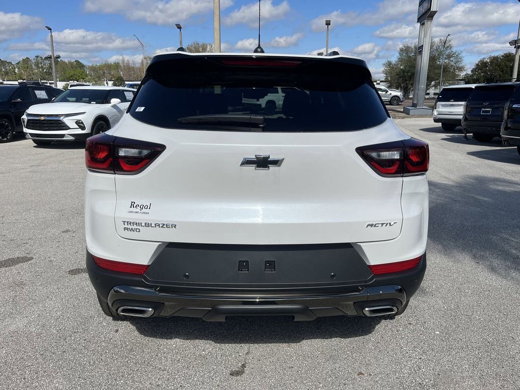 new 2025 Chevrolet TrailBlazer car, priced at $30,424