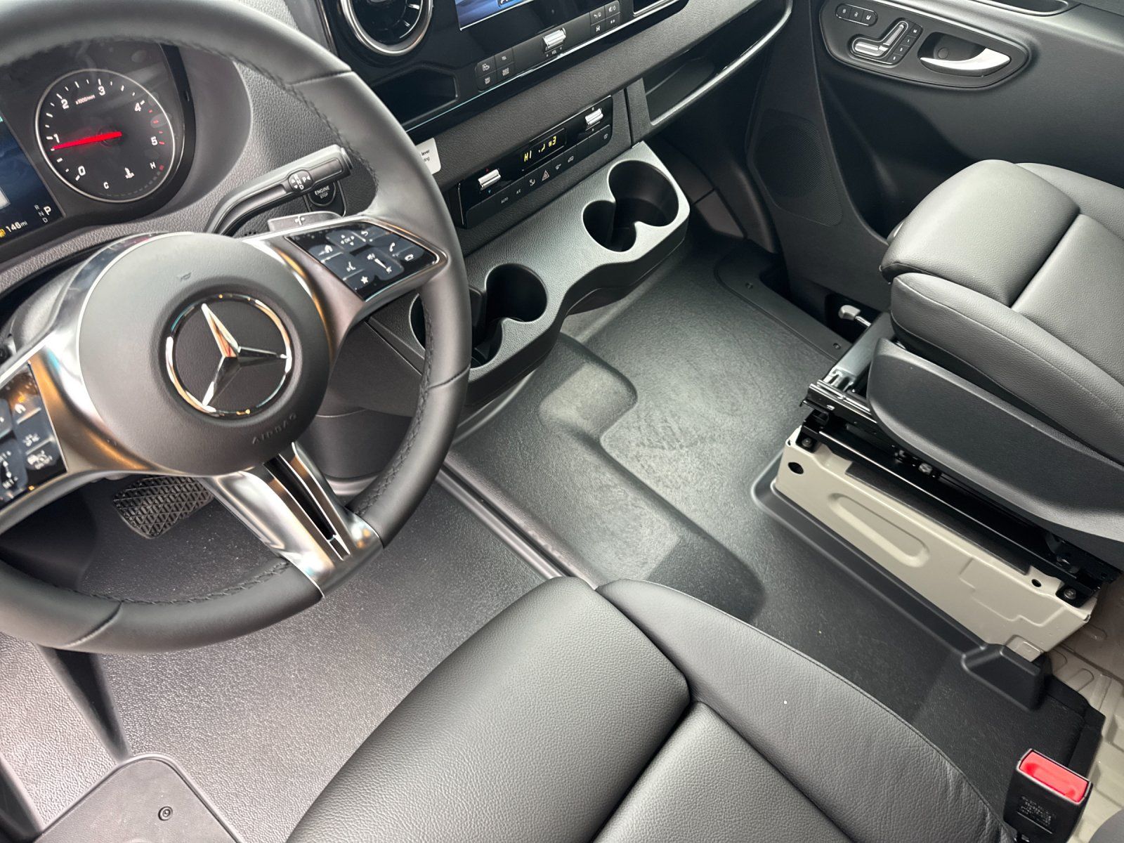 new 2025 Mercedes-Benz Sprinter 2500 car