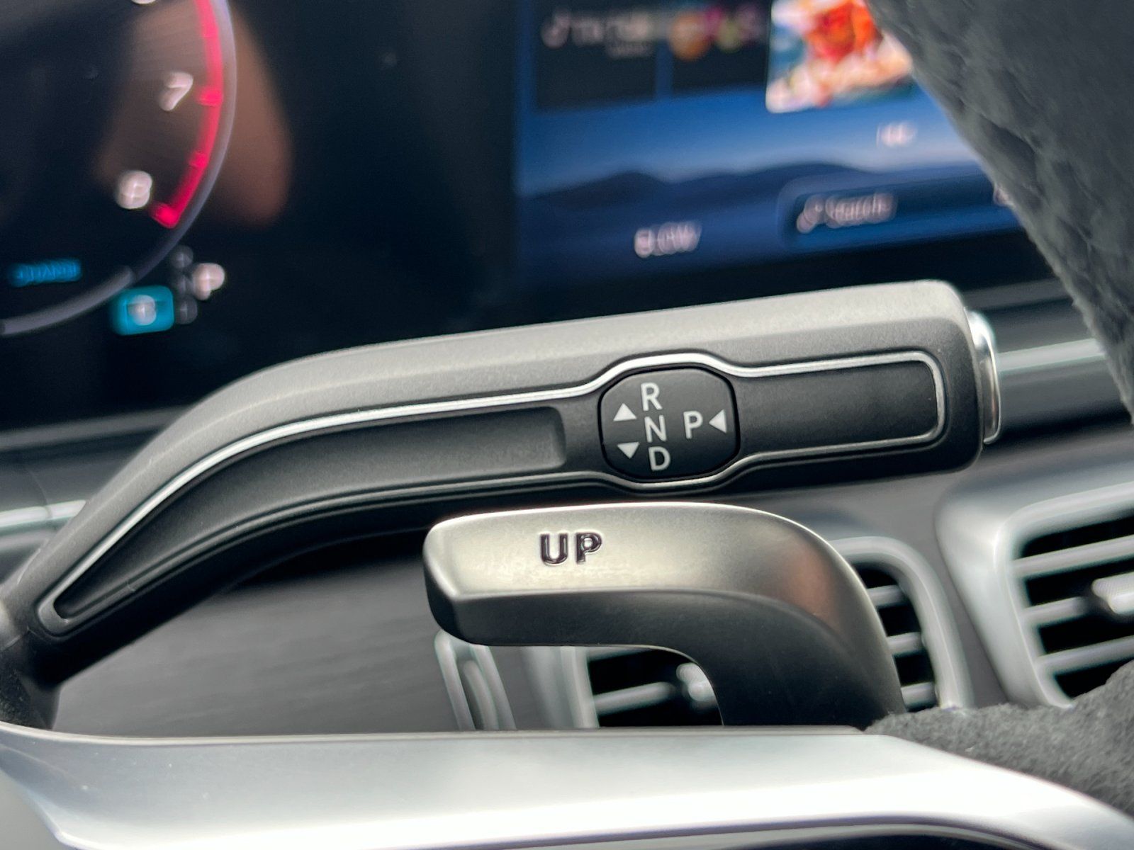 new 2025 Mercedes-Benz GLE car