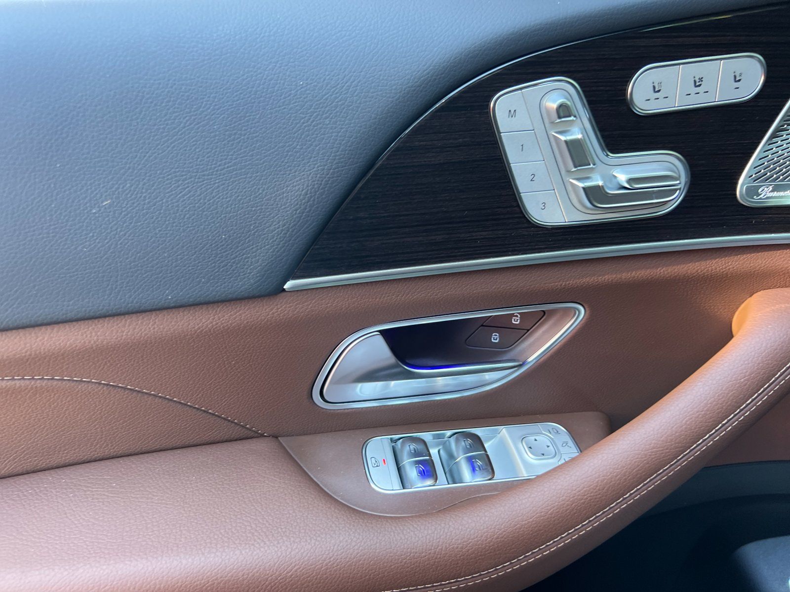 new 2025 Mercedes-Benz GLS car