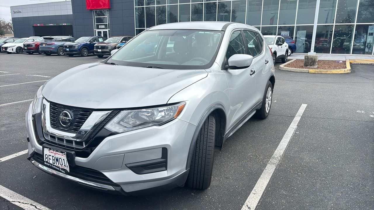 used 2018 Nissan Rogue car, priced at $15,991