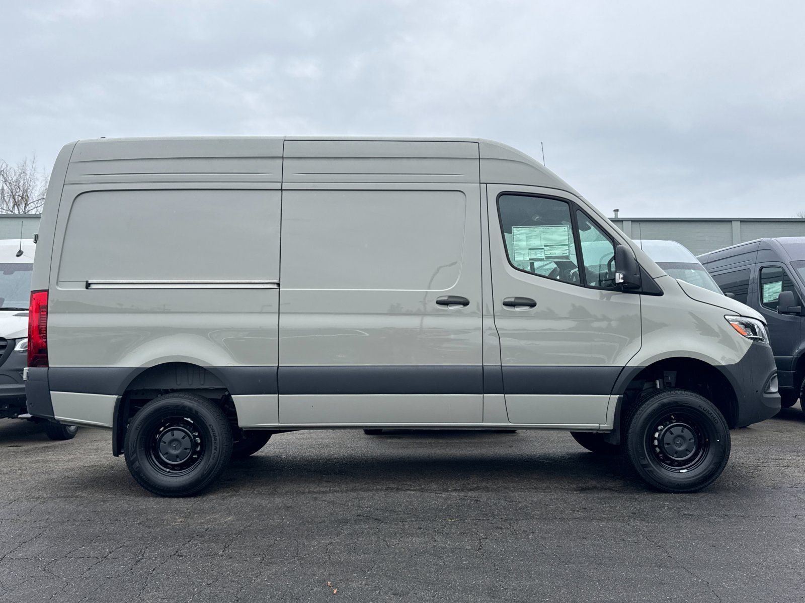 new 2026 Mercedes-Benz Sprinter 2500 car