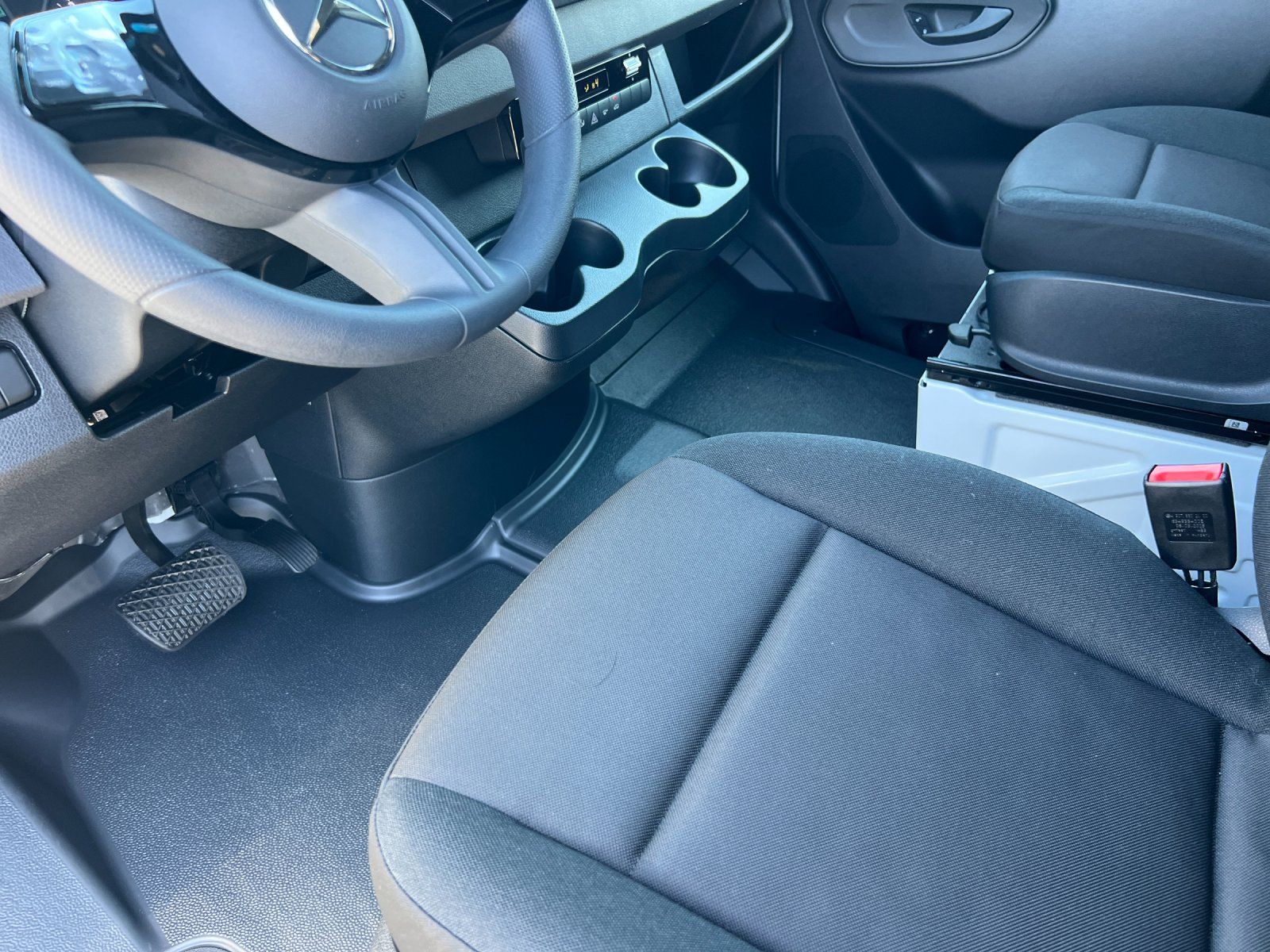 new 2025 Mercedes-Benz Sprinter 2500 car