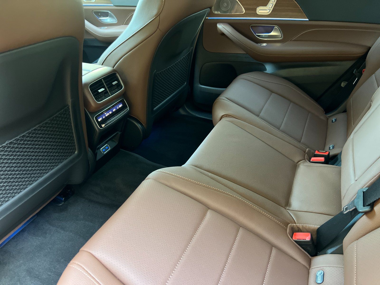 new 2025 Mercedes-Benz GLS car