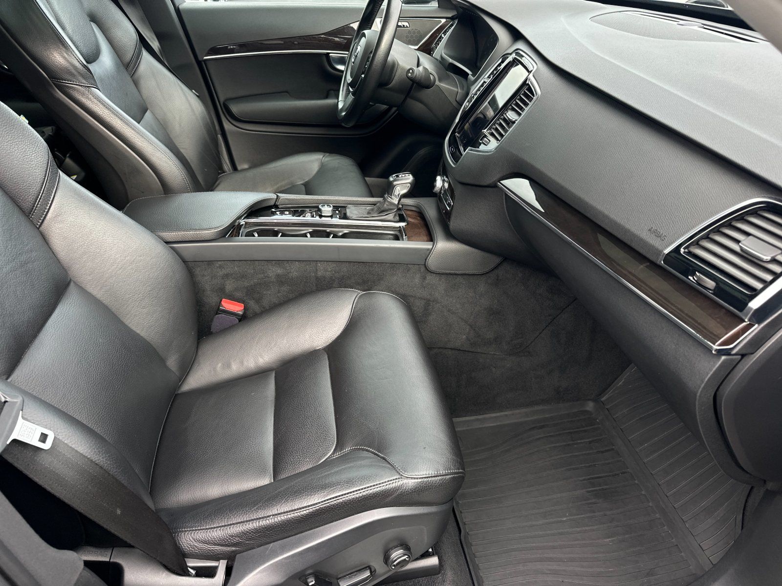 used 2017 Volvo XC90 car, priced at $23,498