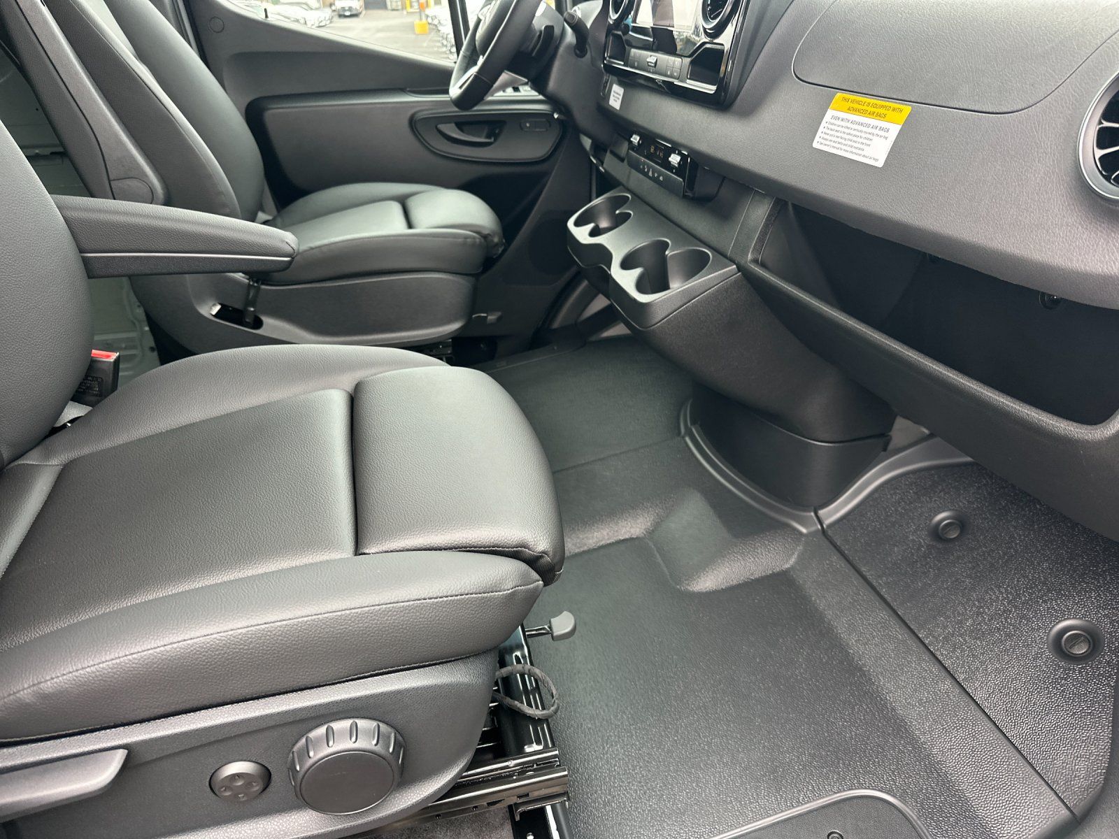 new 2025 Mercedes-Benz Sprinter 2500 car