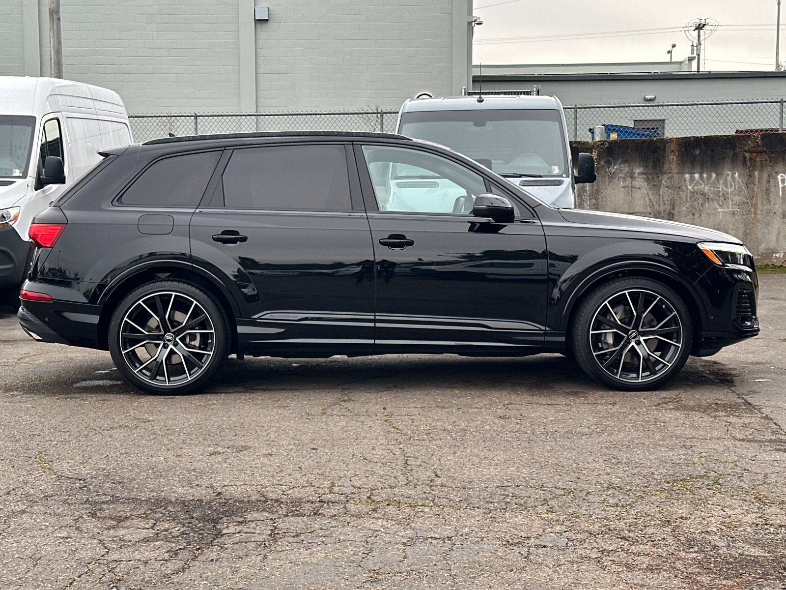 used 2025 Audi Q7 car, priced at $62,990