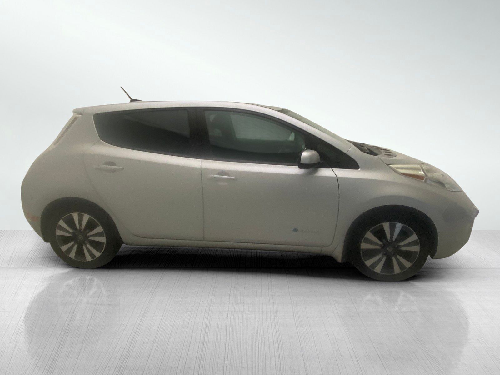 used 2017 Nissan Leaf car, priced at $6,821