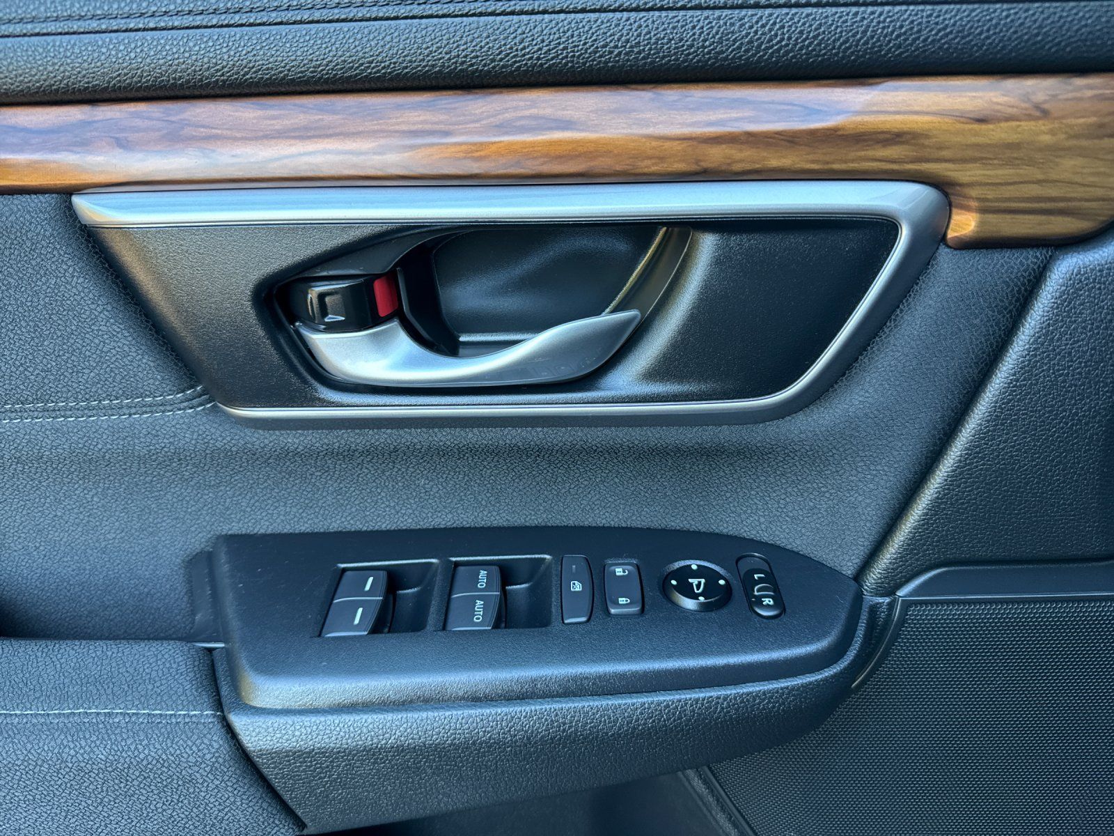 used 2021 Honda CR-V car, priced at $24,998