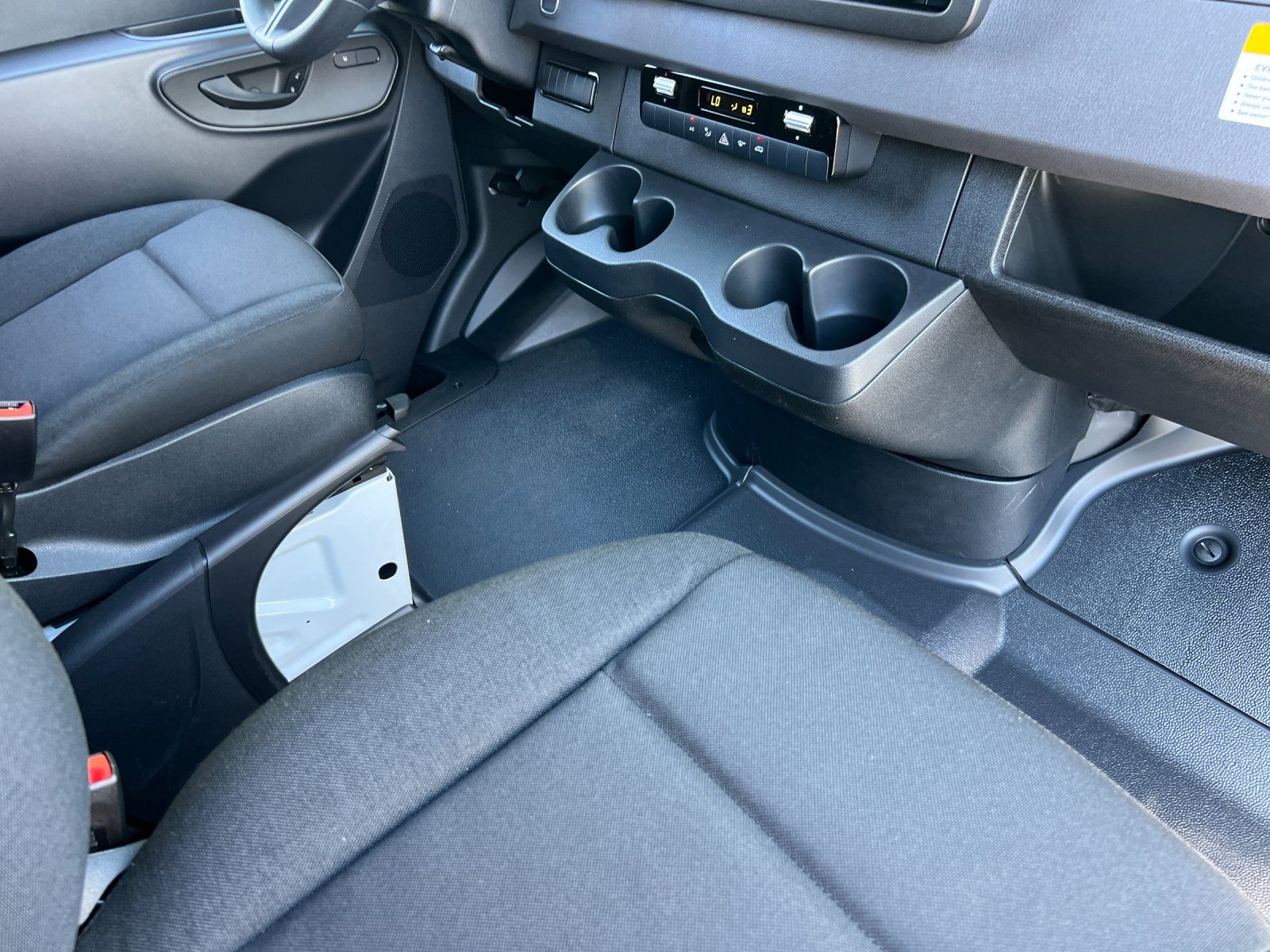 new 2025 Mercedes-Benz Sprinter 2500 car