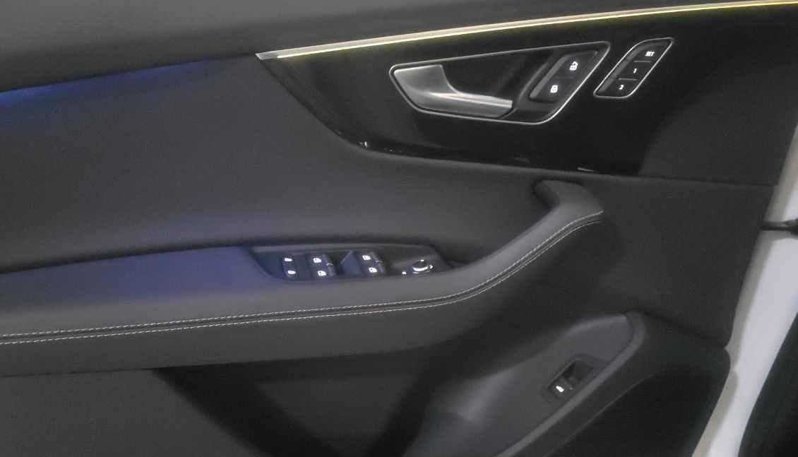 used 2025 Audi Q7 car, priced at $58,998