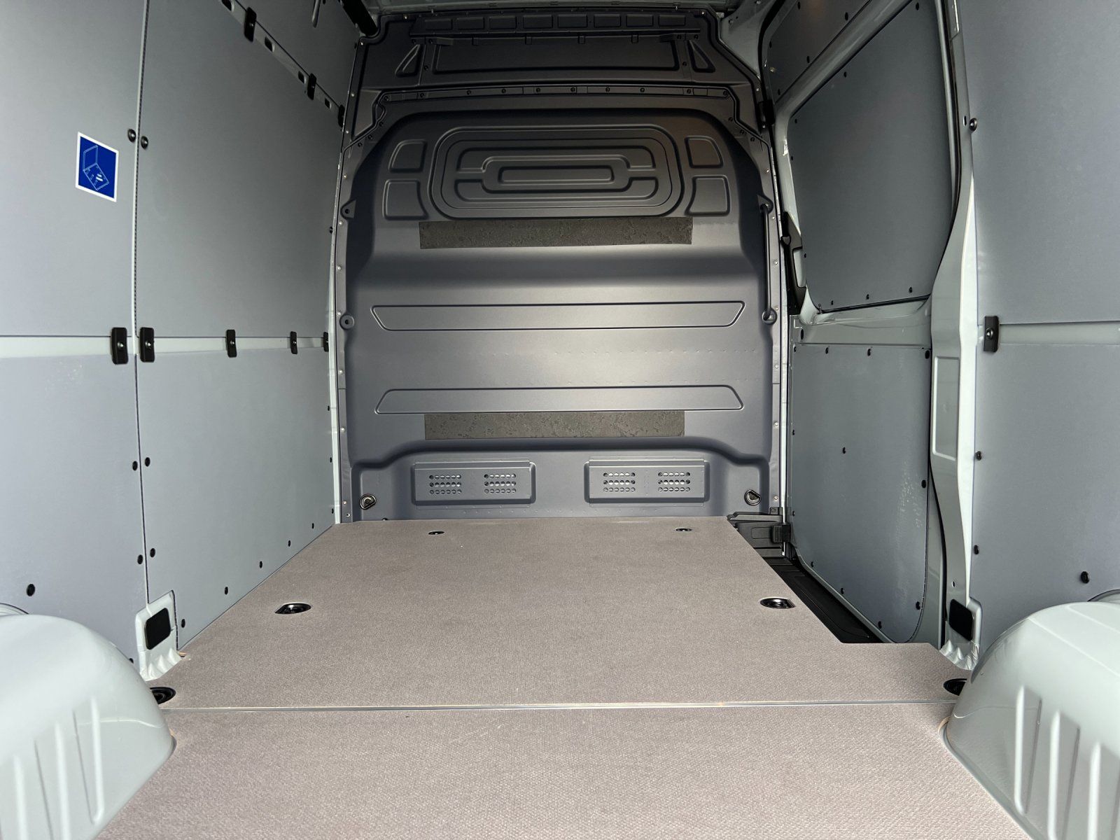 new 2025 Mercedes-Benz Sprinter 2500 car