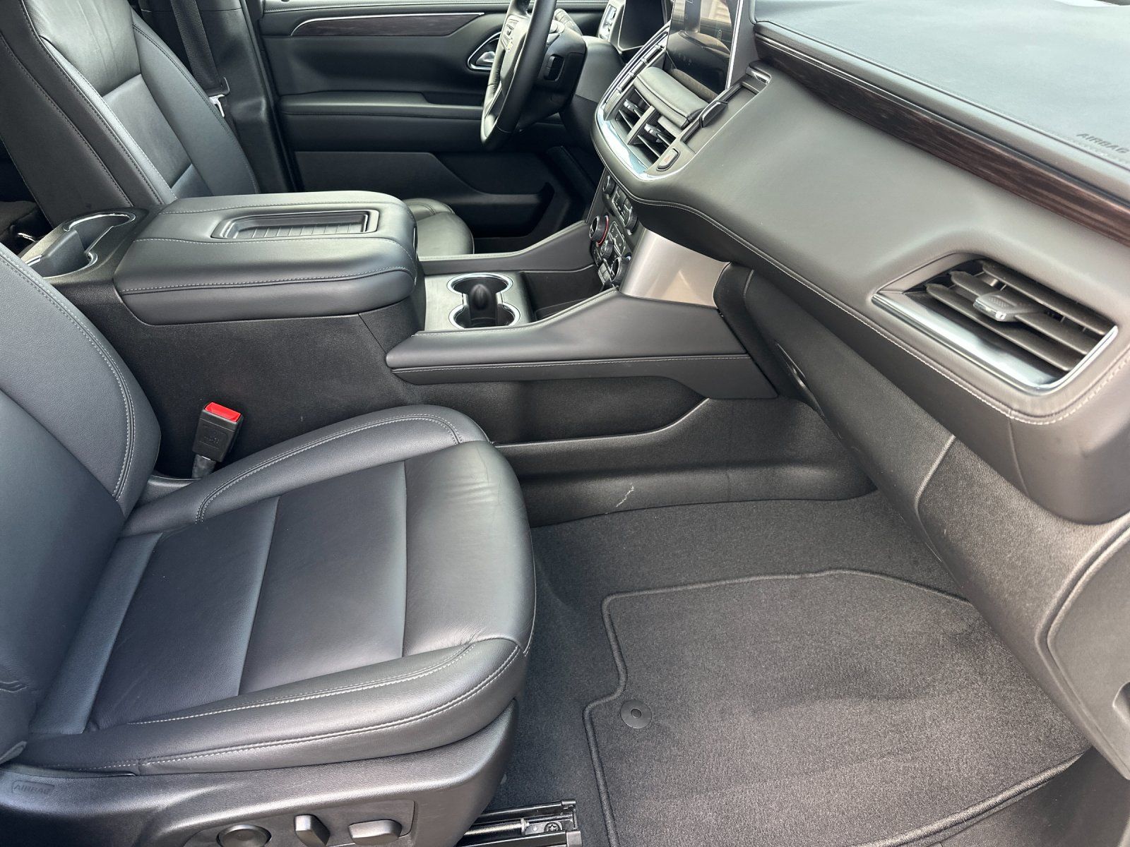 used 2024 Chevrolet Tahoe car, priced at $54,998