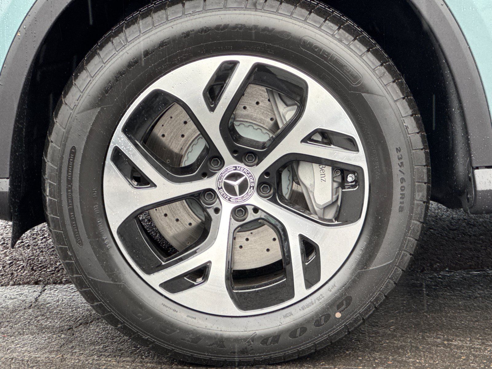 new 2025 Mercedes-Benz GLC car