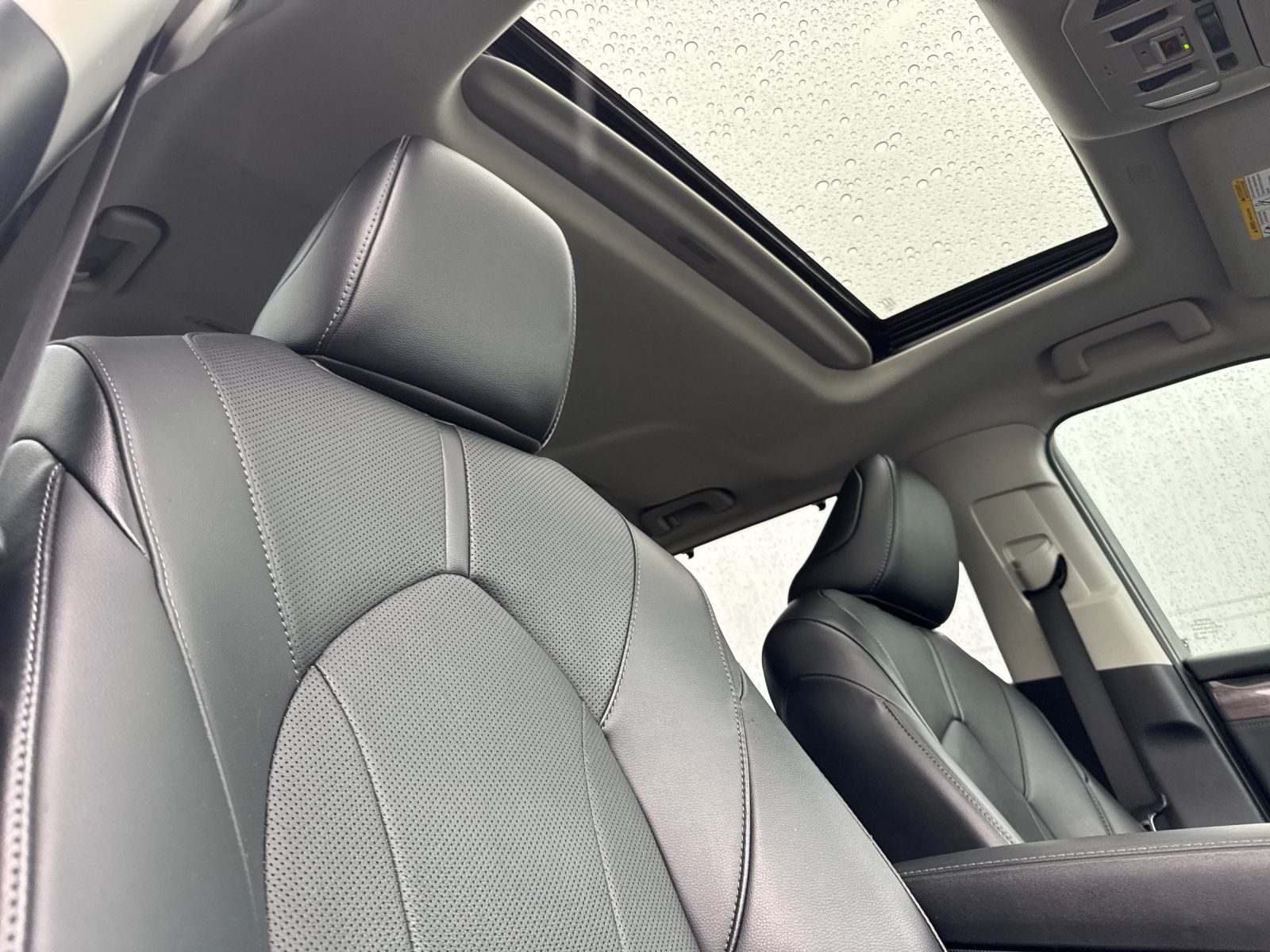 used 2022 Toyota Highlander car, priced at $36,998