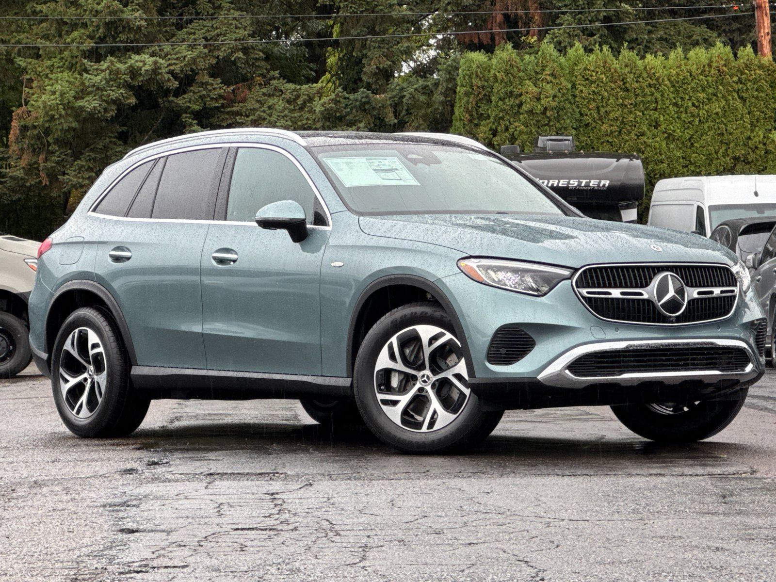 new 2025 Mercedes-Benz GLC car